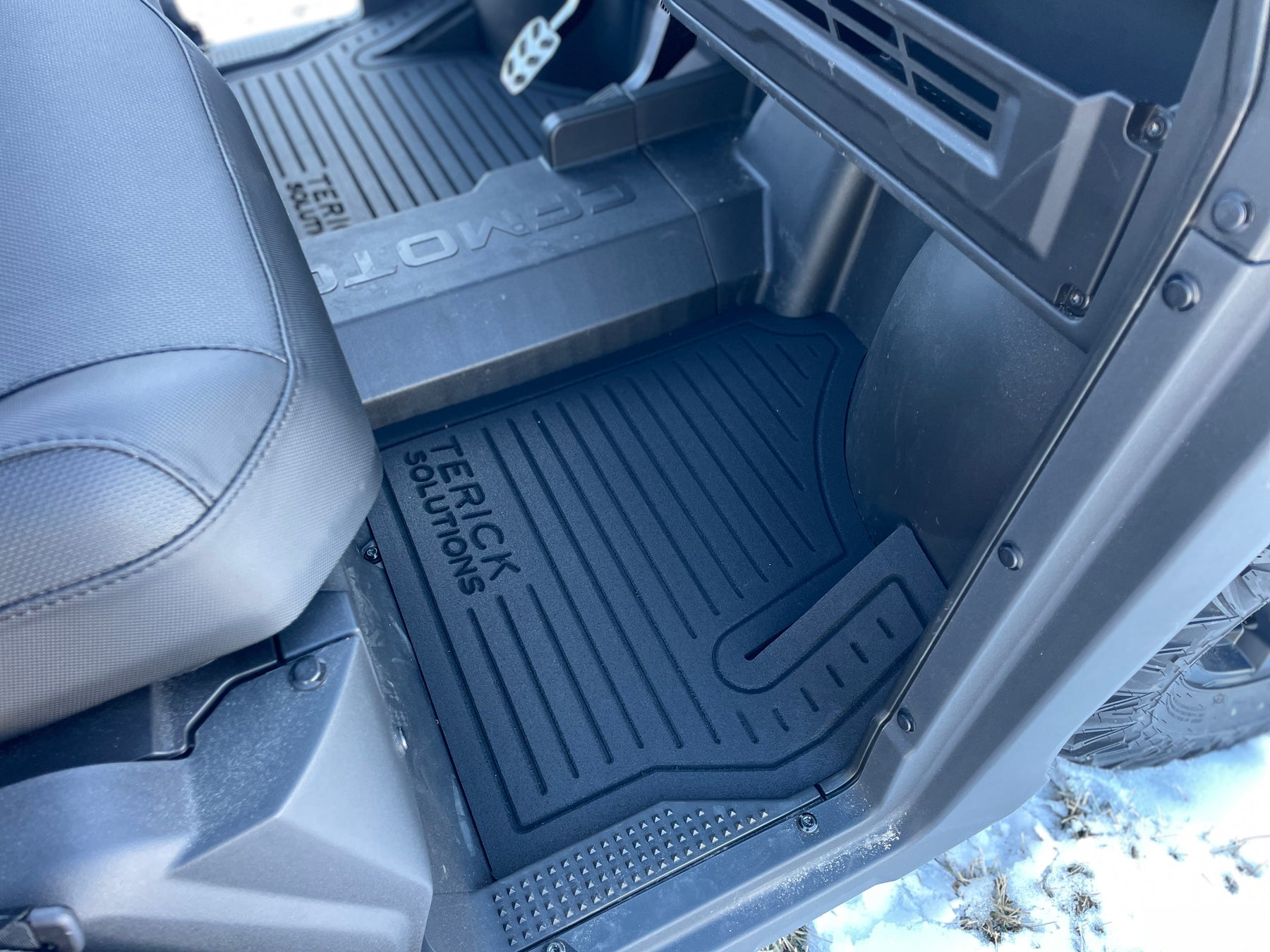 CFMOTO UFORCE 600 Rubber Floor Mats